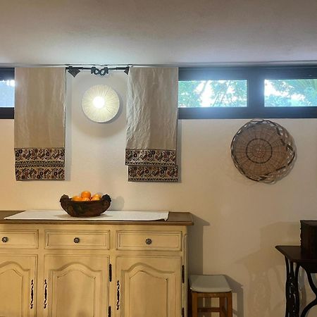 Villa Con Immenso Giardino Орозеи Екстериор снимка